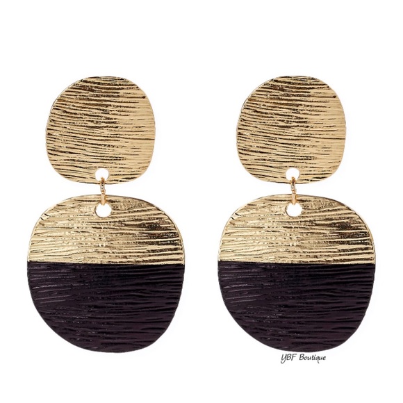New Black & Gold Brushed Metal Drop Post Statement Fashion Earrings - Picture 2 of 4